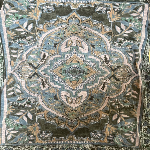 Lucky Brand Graphic Long Sleeve Top - Picture 2 of 2